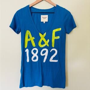 Abercrombie & Fitch Vintage Y2K Fitted Vneck T-shirt Small